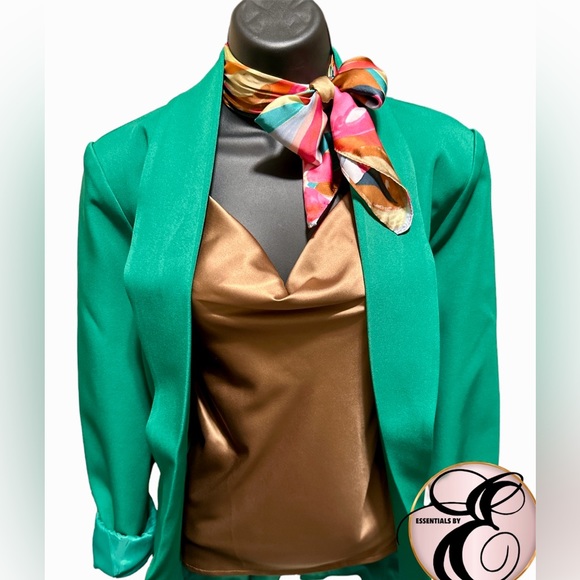 The Signature Blazer - Kelly Green - Picture 3 of 3